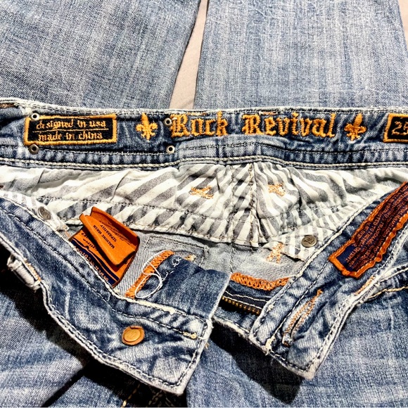 Rock Revival Angela Crop - Size 25 - Picture 8 of 16